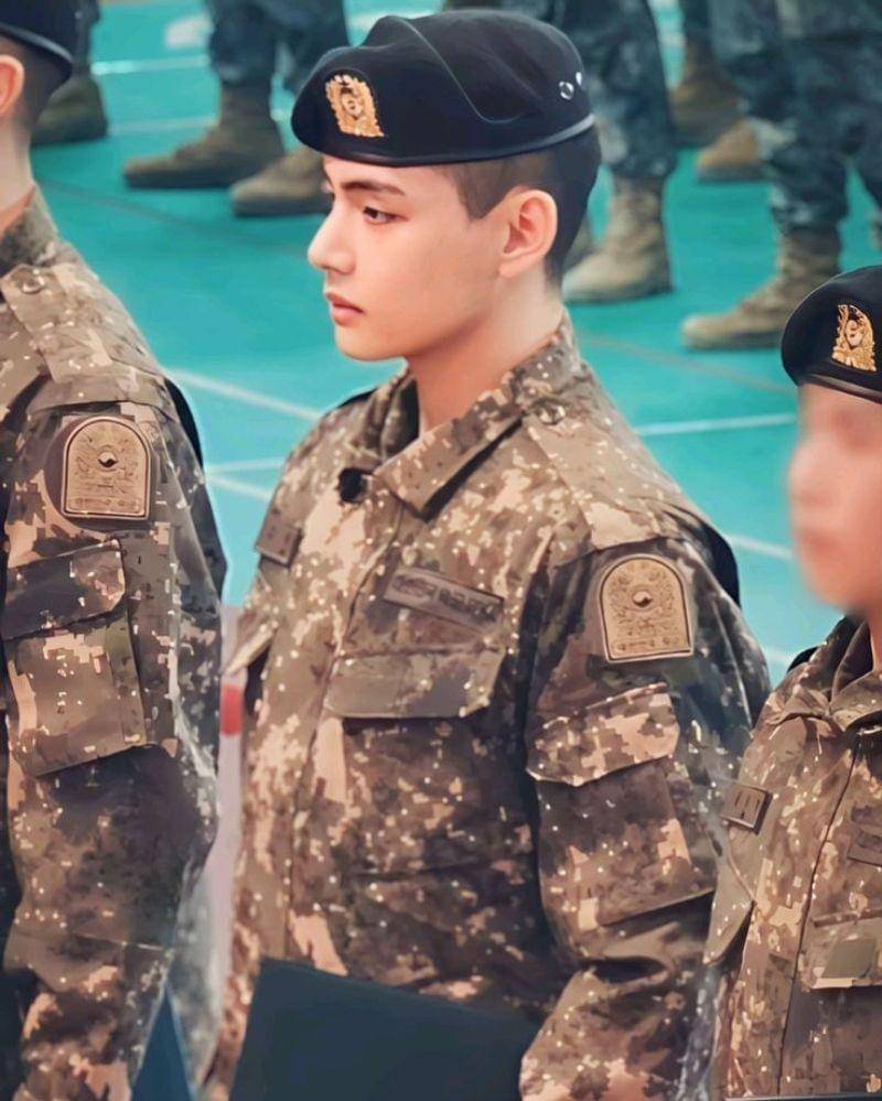 Pinterest/Shining ✧༺💛༻✧